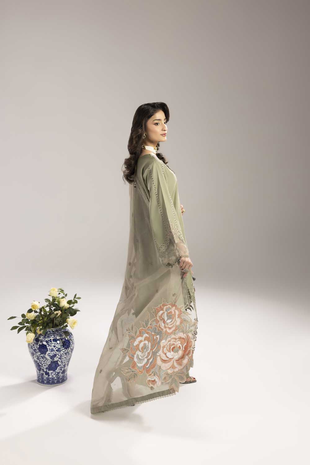 ZR-2621 | MOUSE GRAY Zahra Rubab