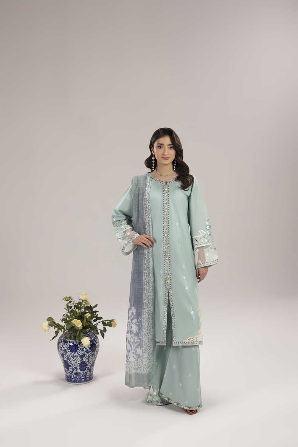 ZR-2620 | AQUA Zahra Rubab