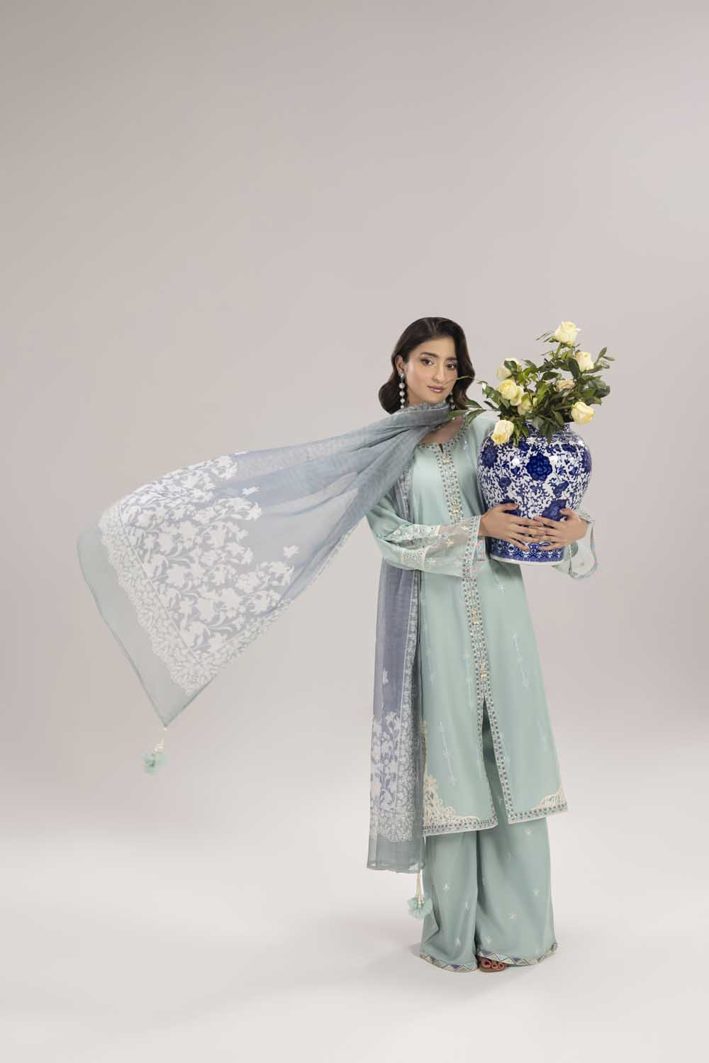 ZR-2620 | AQUA Zahra Rubab