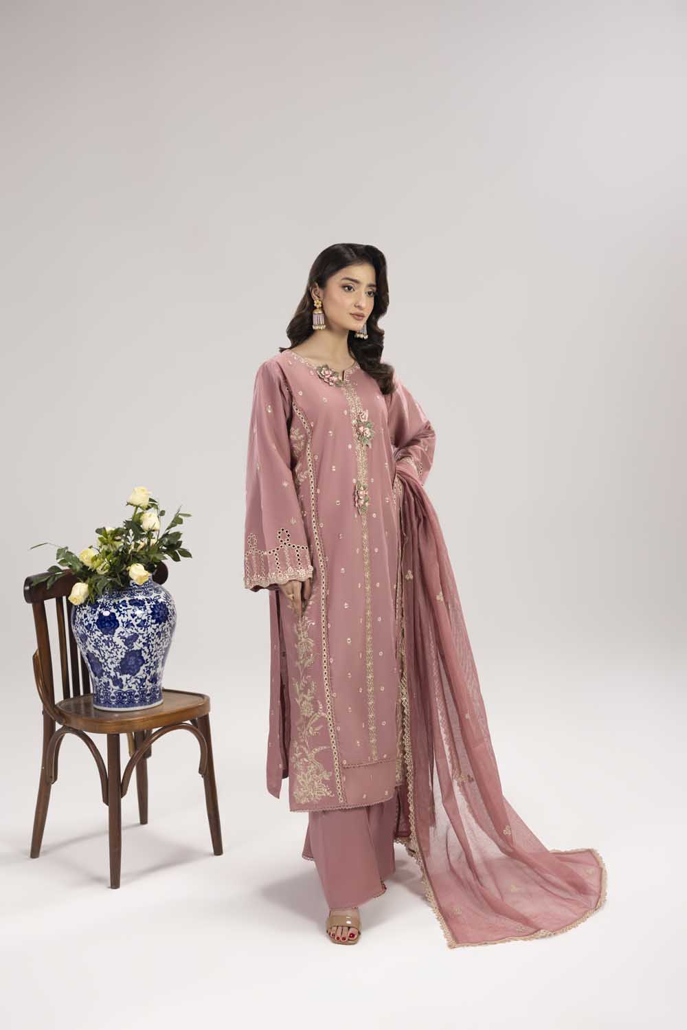 ZR-2619 | T-PINK Zahra Rubab