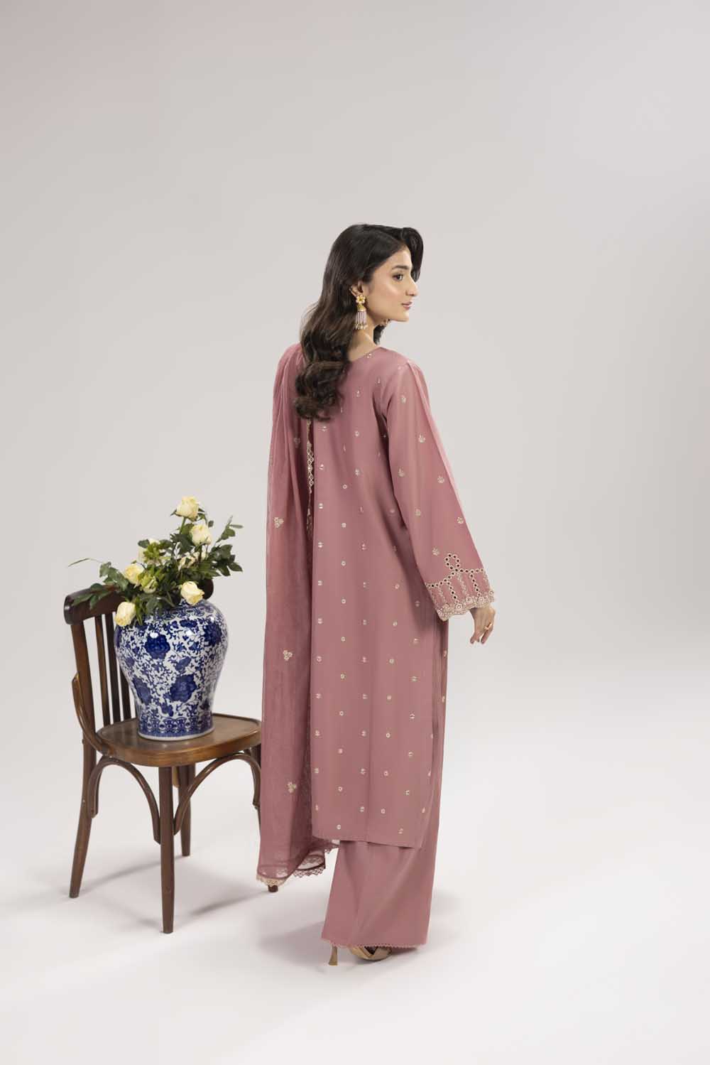 ZR-2619 | T-PINK Zahra Rubab