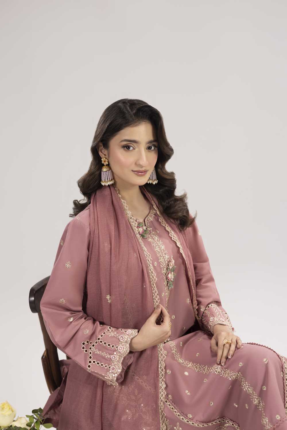ZR-2619 | T-PINK Zahra Rubab