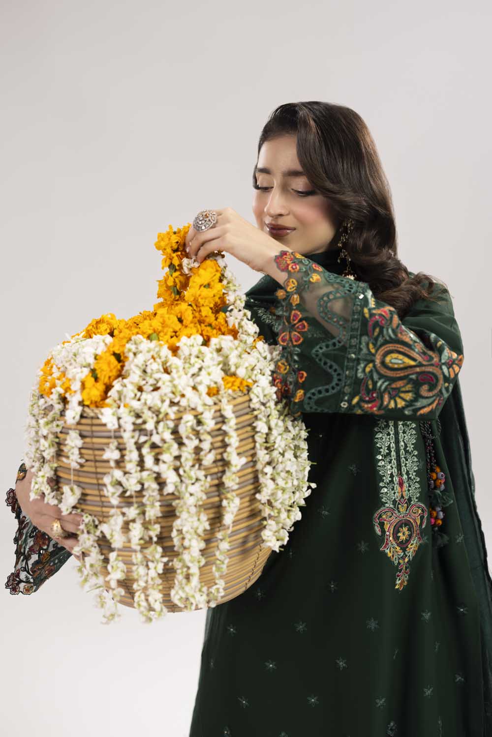 ZR-2618 | BOTTLE GREEN Zahra Rubab