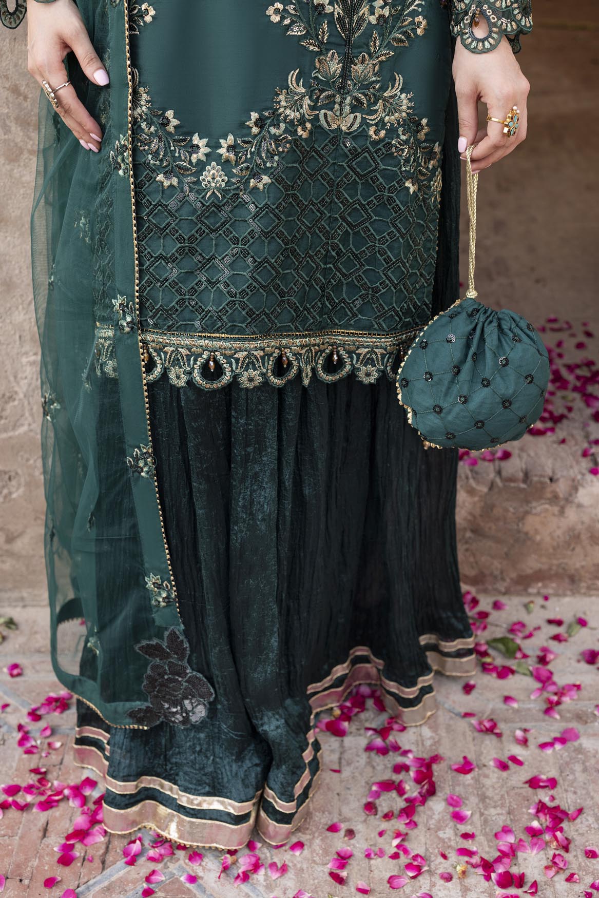 ZR-2550 | DILRAS Zahra Rubab
