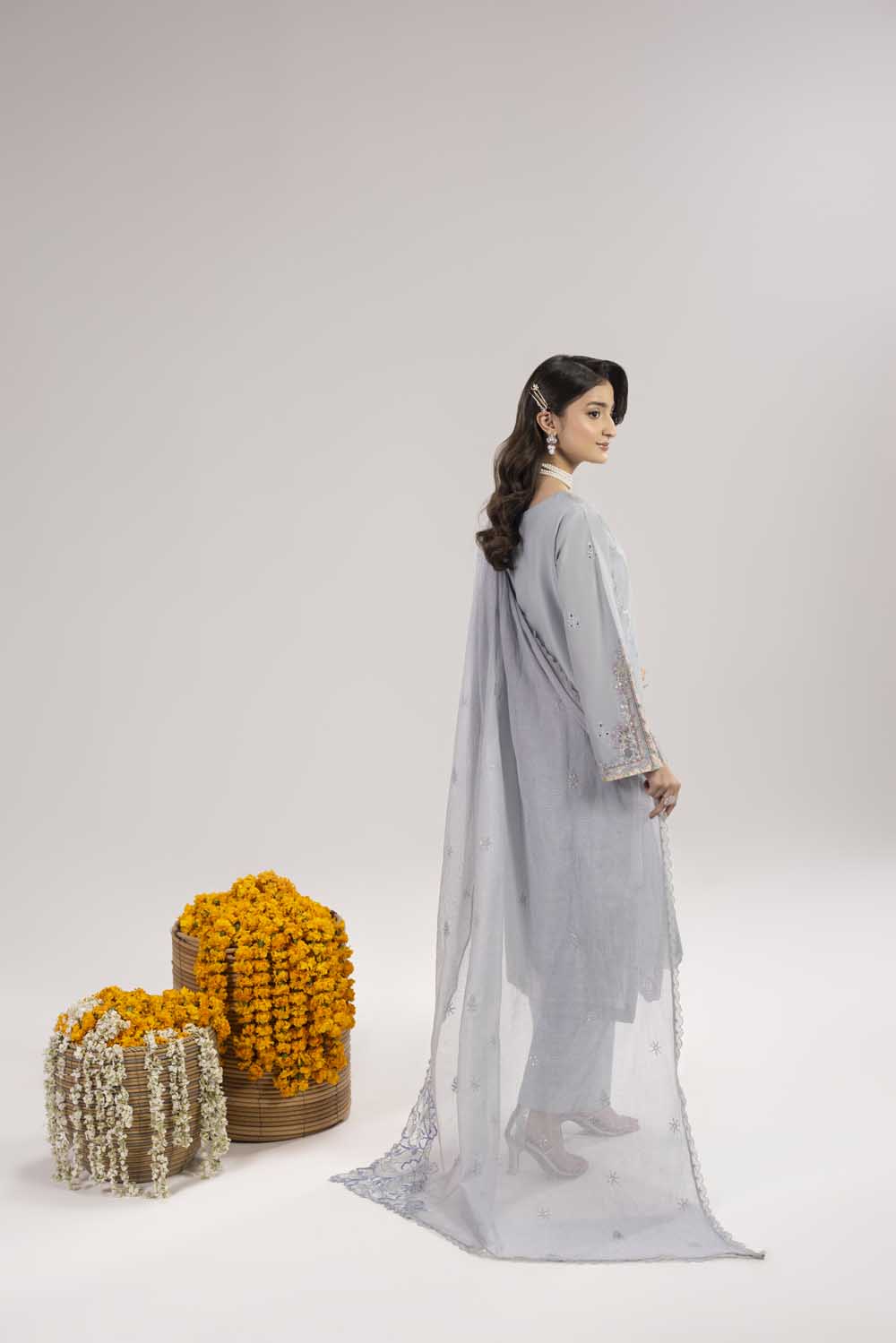 ZR-2617 | GRAY Zahra Rubab