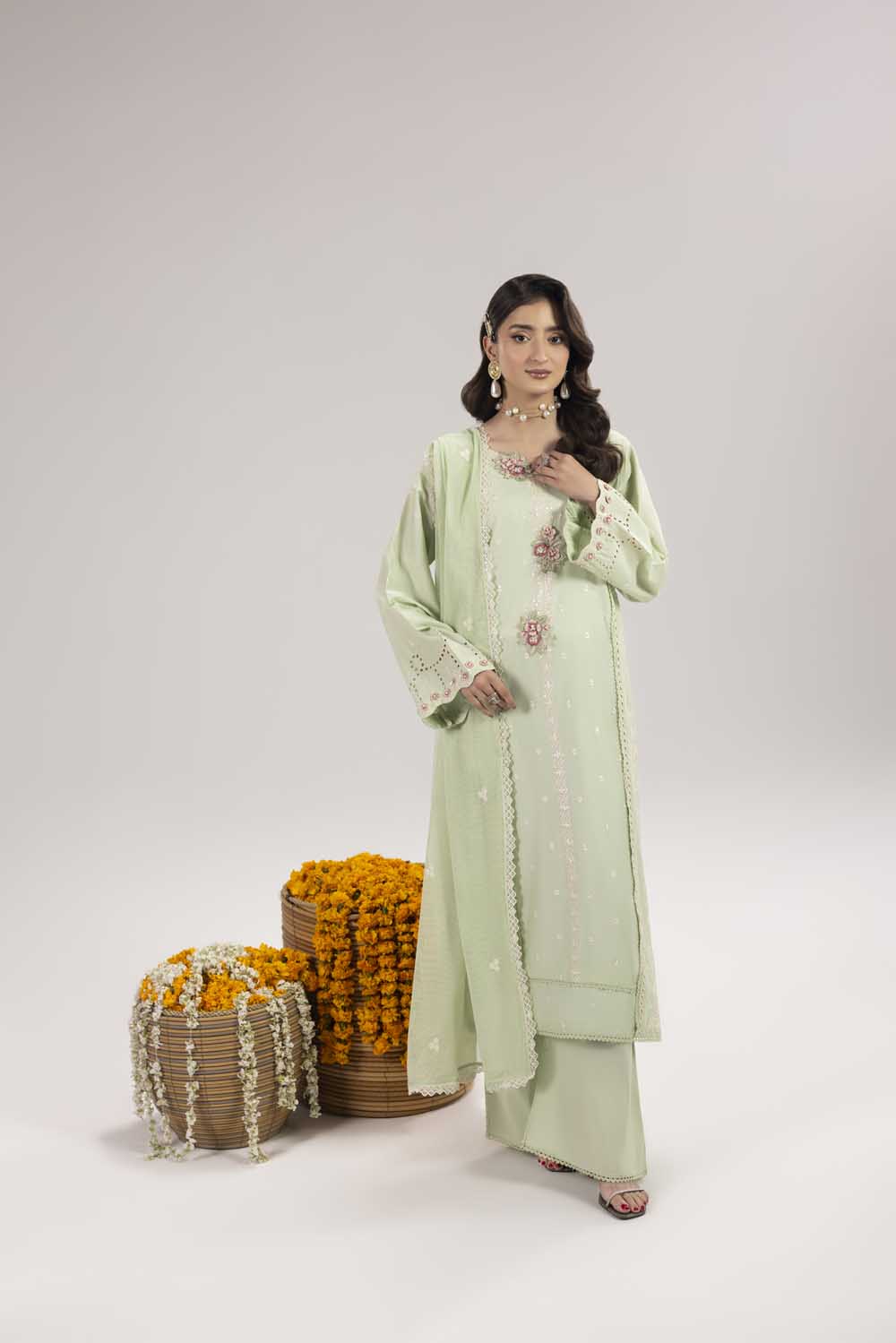 ZR-2619 | PISTA Zahra Rubab