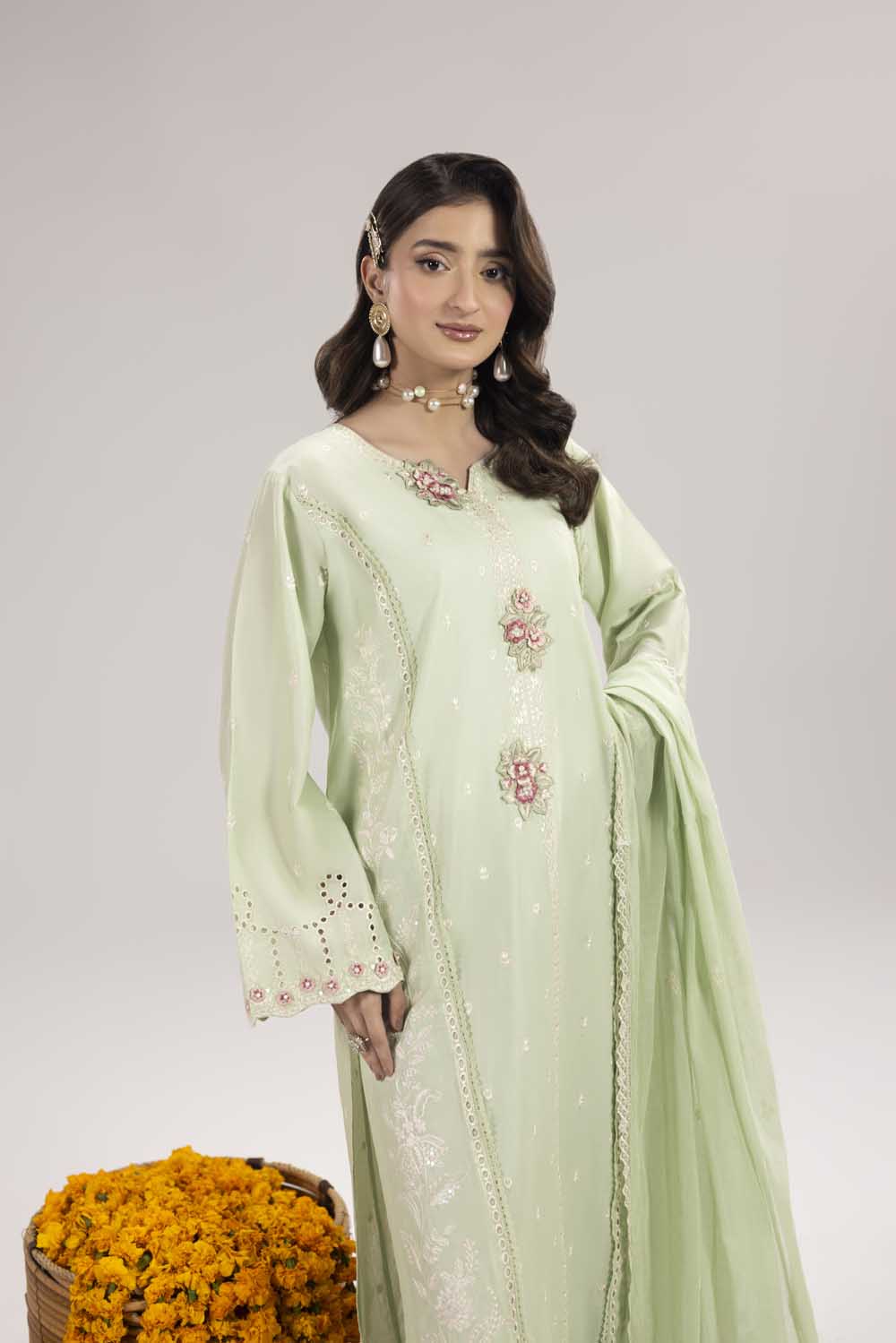 ZR-2619 | PISTA Zahra Rubab