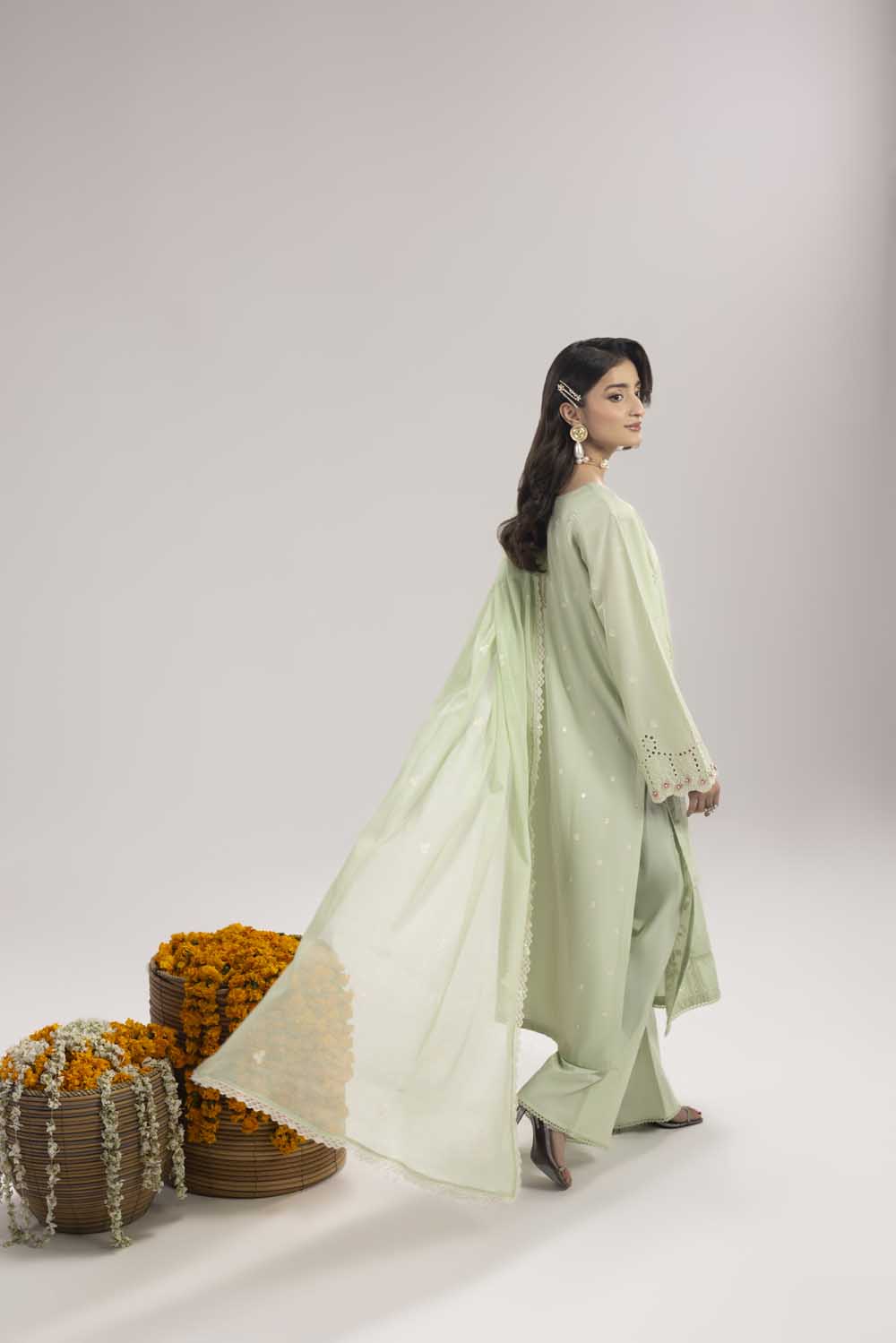 ZR-2619 | PISTA Zahra Rubab