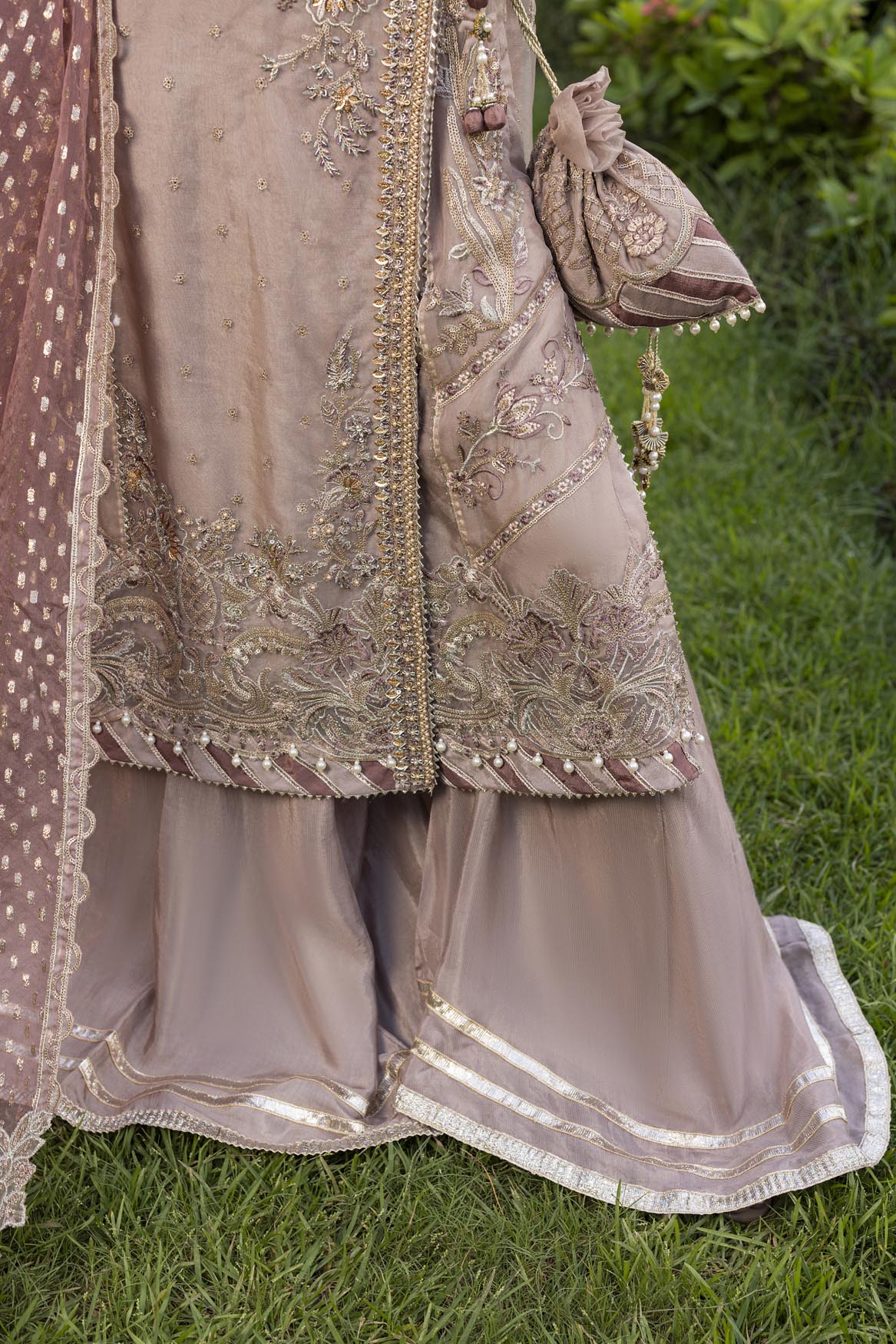 ZR-2555 | NAIN TARA Zahra Rubab