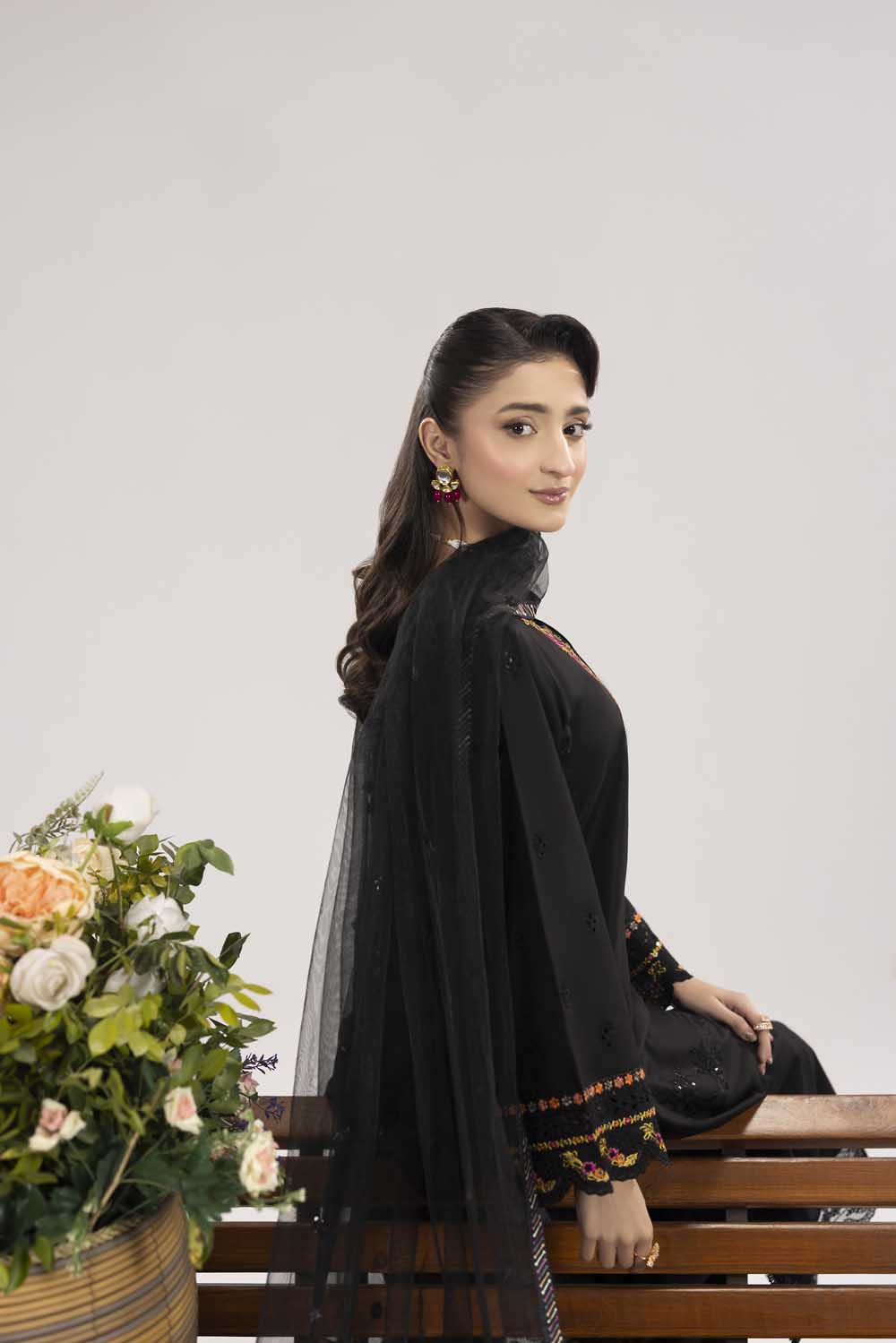 ZR-2622 | BLACK Zahra Rubab