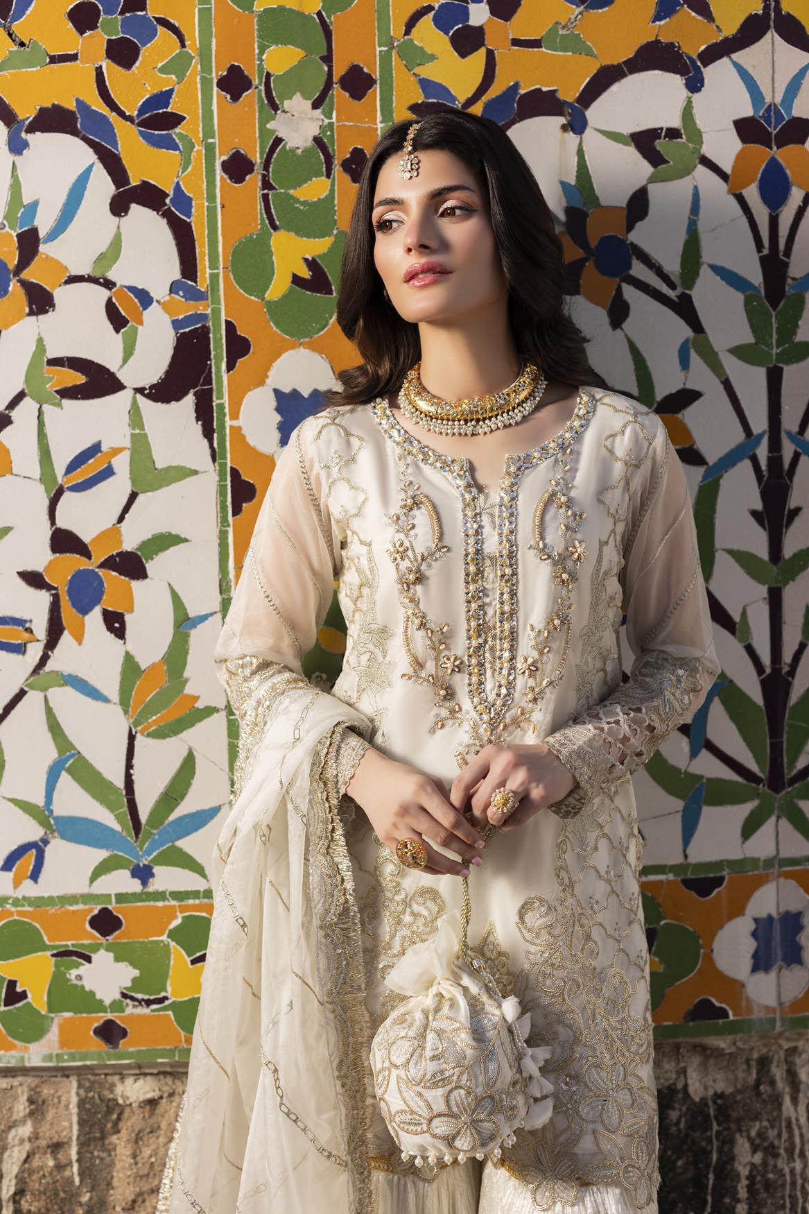 ZR-2554 | NAWAB BEGUM Zahra Rubab