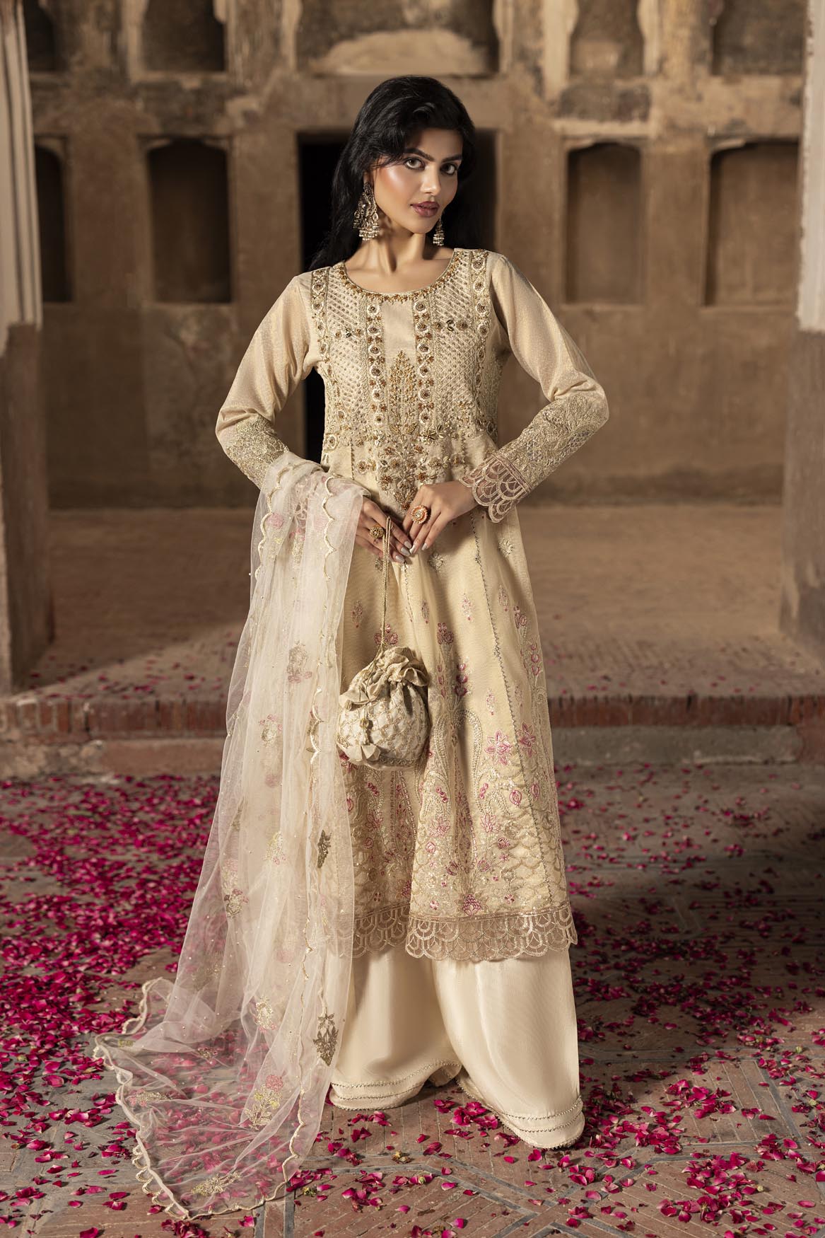 ZR-2553 | SHAHTAJ Zahra Rubab