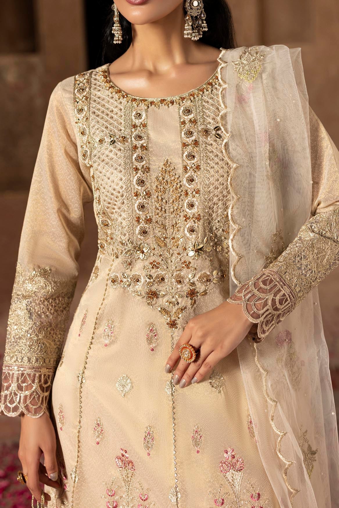 ZR-2553 | SHAHTAJ Zahra Rubab