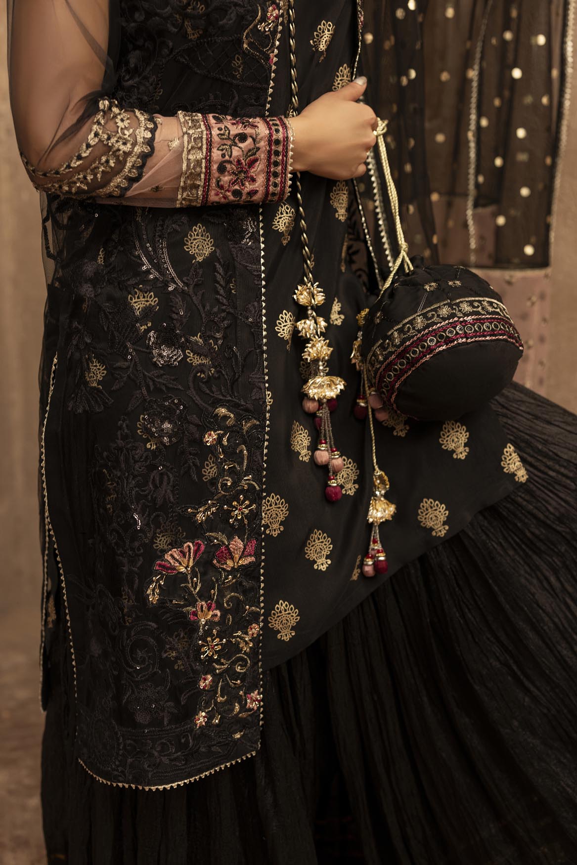 ZR-2551 | NOOR UN NISA Zahra Rubab