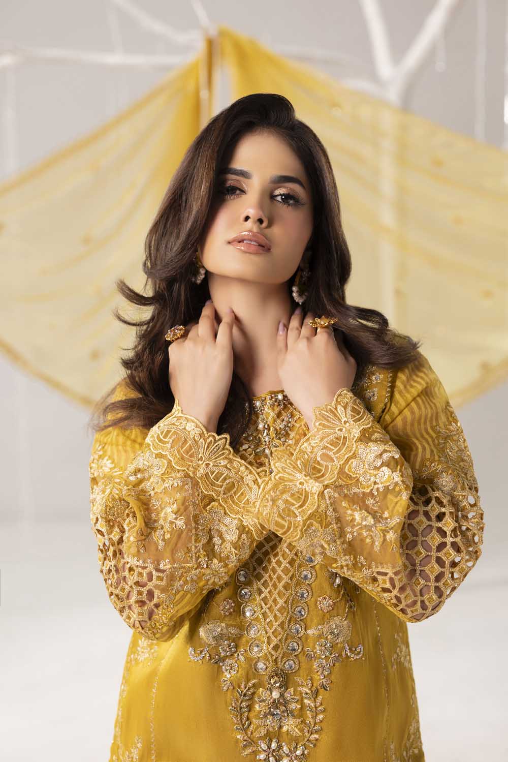 ZR-2562 | DHAANI Zahra Rubab