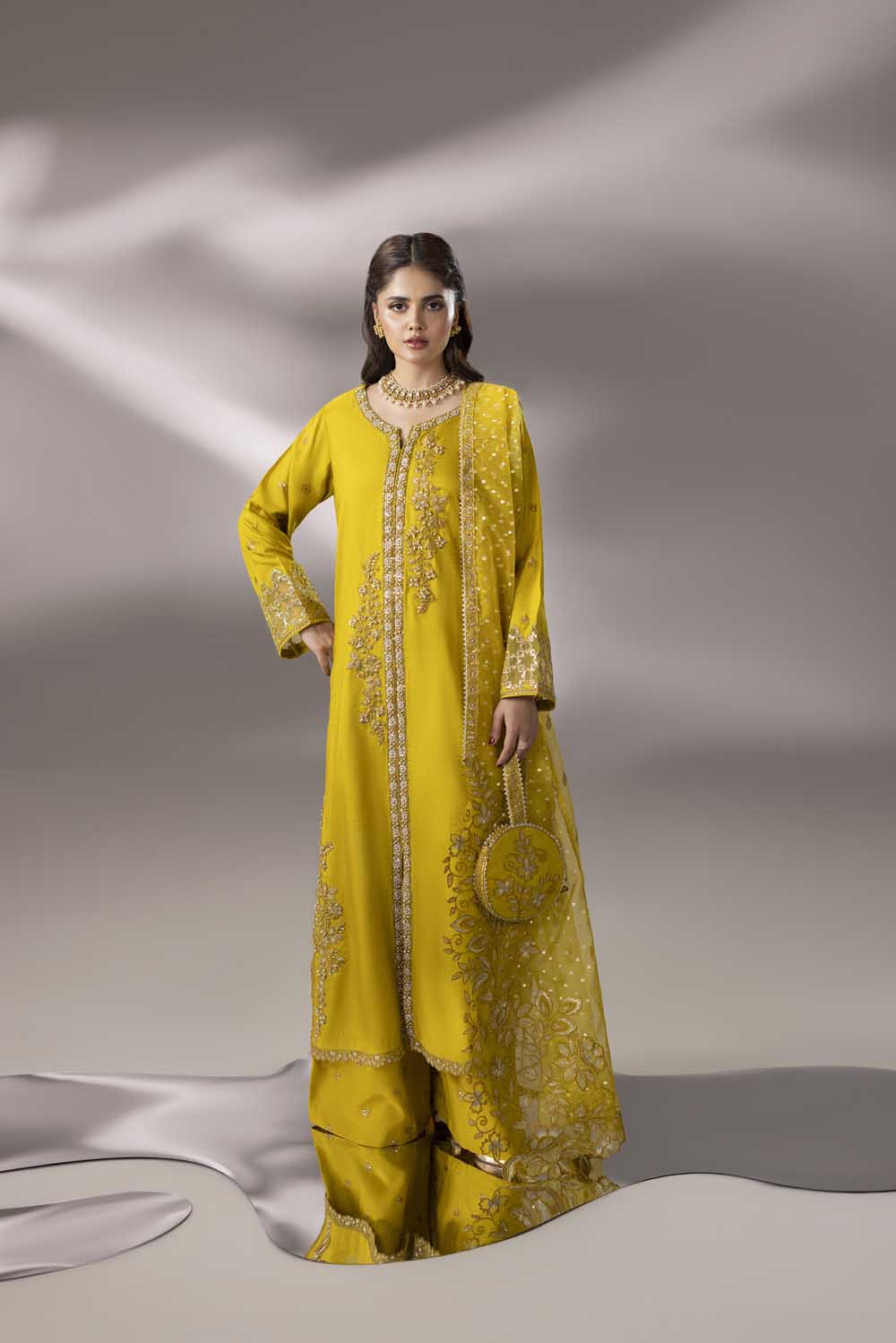 ZR-2635 | DHAANI