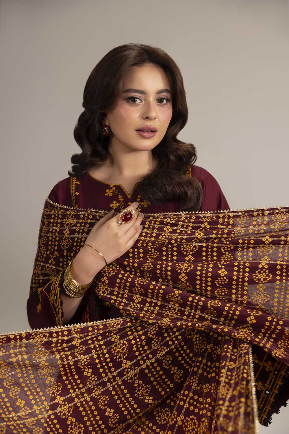ZR-2630 | MAROON Zahra Rubab