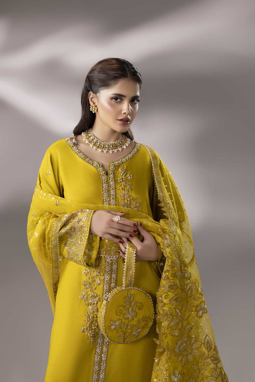 ZR-2635 | DHAANI