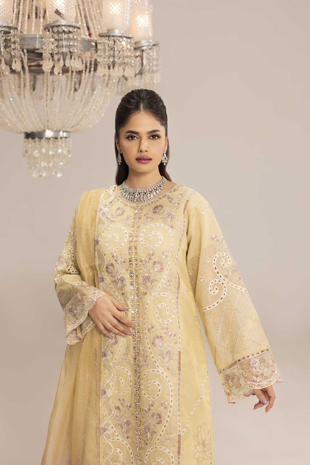 ZR-2563 | GOLD Zahra Rubab