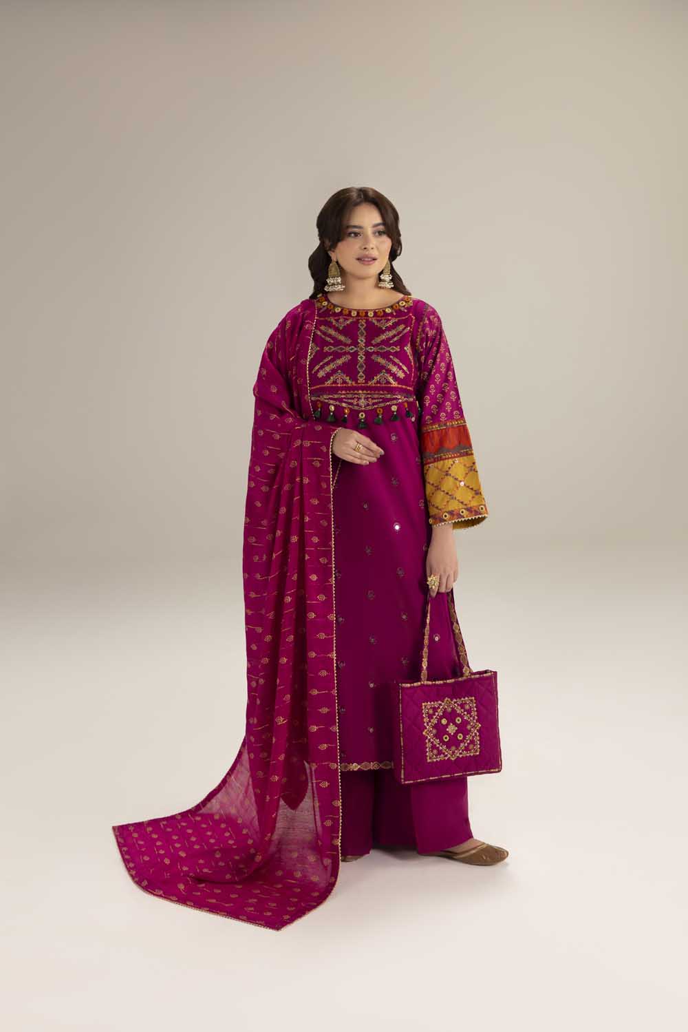 ZR-2634 | MAGENTA Zahra Rubab