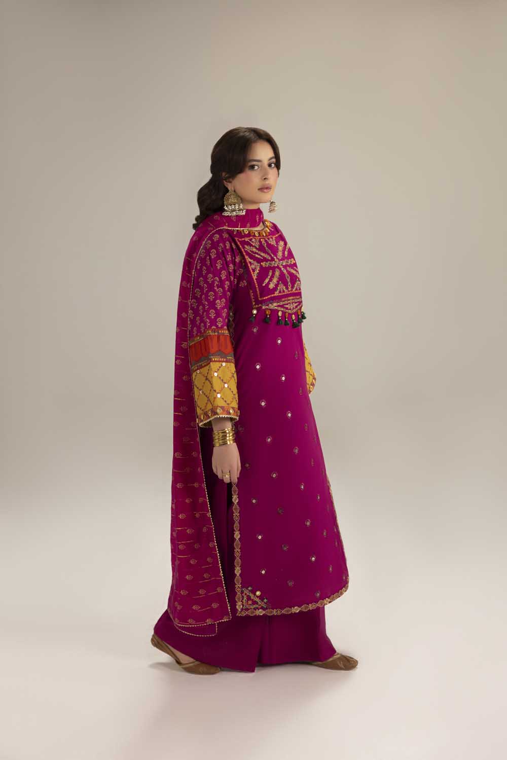 ZR-2634 | MAGENTA Zahra Rubab