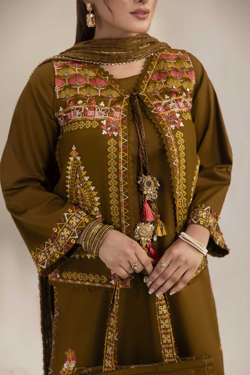 ZR-2629 | FAWN Zahra Rubab