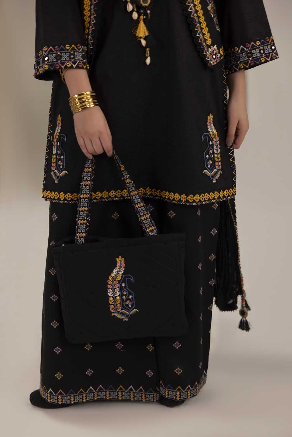 ZR-2629 | BLACK Zahra Rubab
