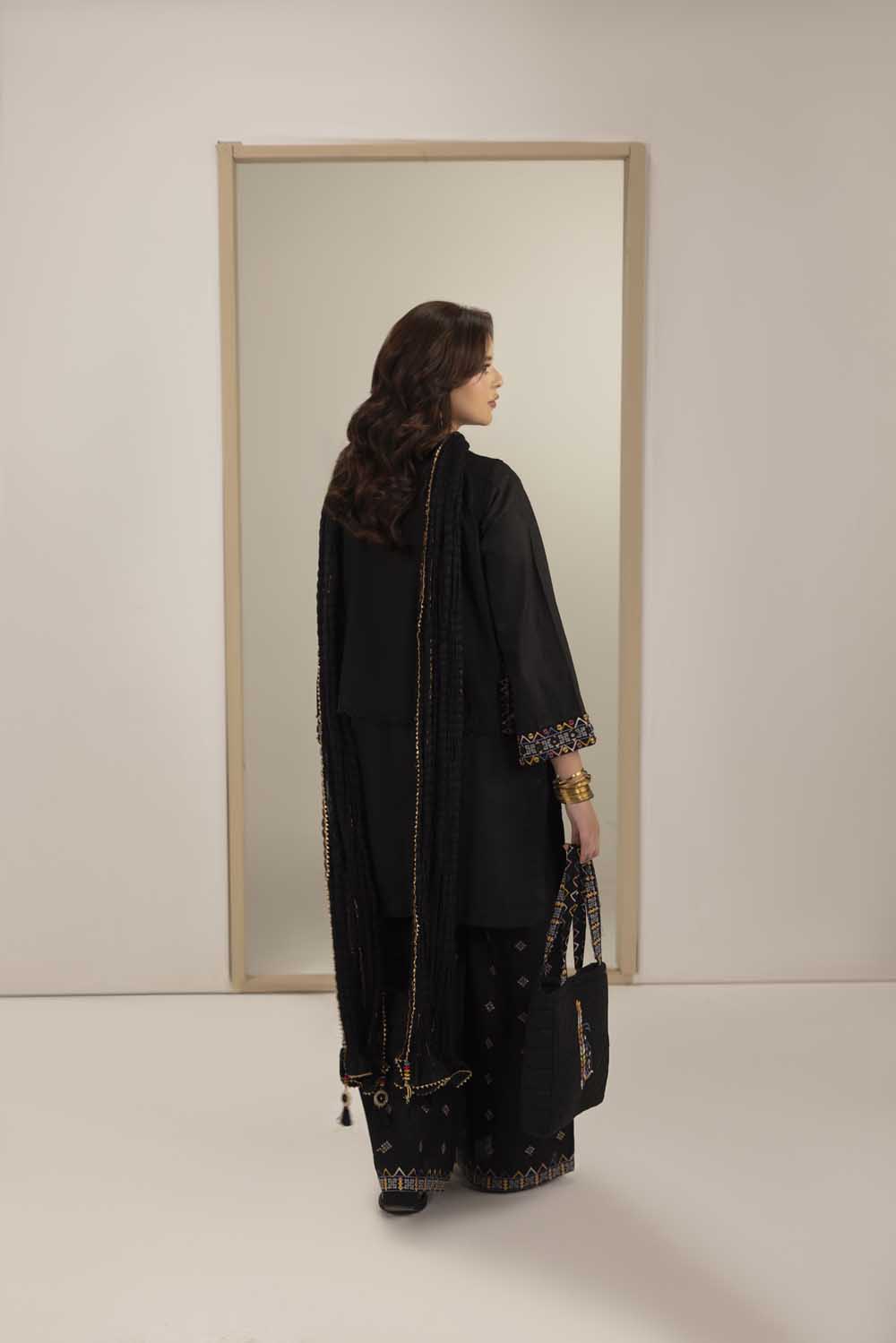 ZR-2629 | BLACK Zahra Rubab