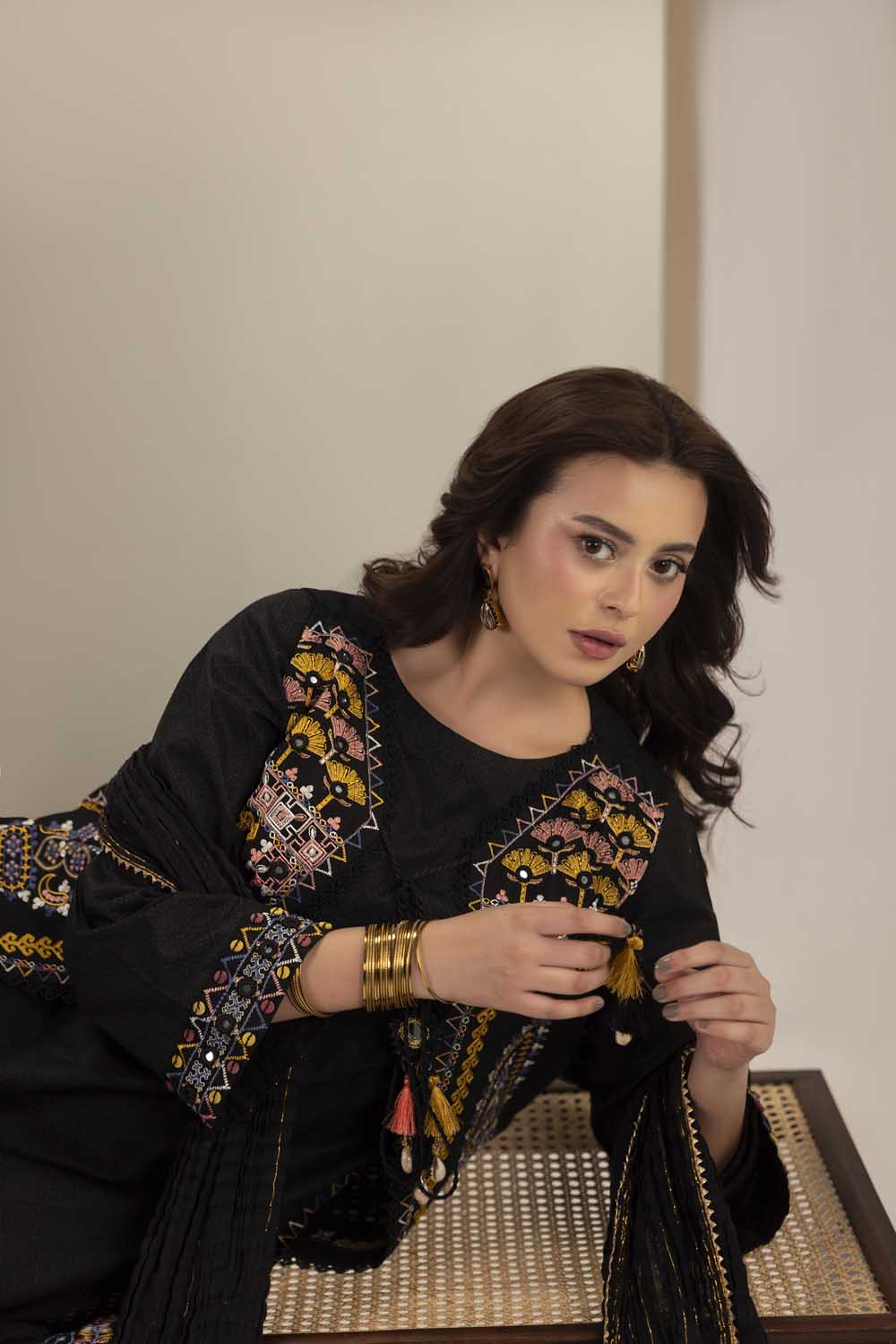 ZR-2629 | BLACK Zahra Rubab