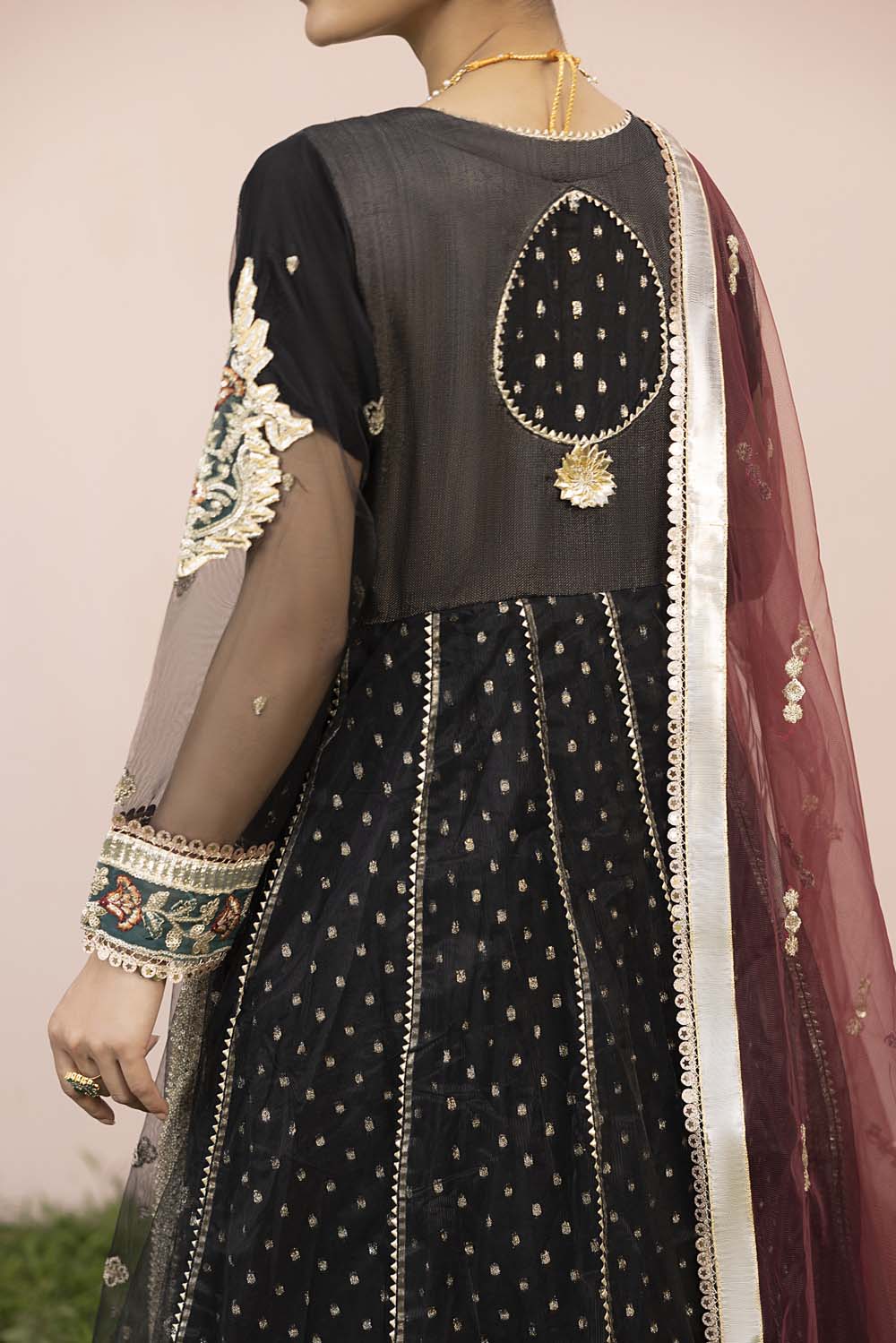 ZR-2360 | BLACK Zahra Rubab