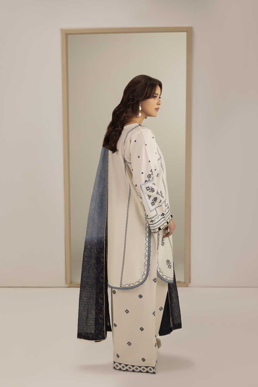 ZR-2631 | PEARL Zahra Rubab