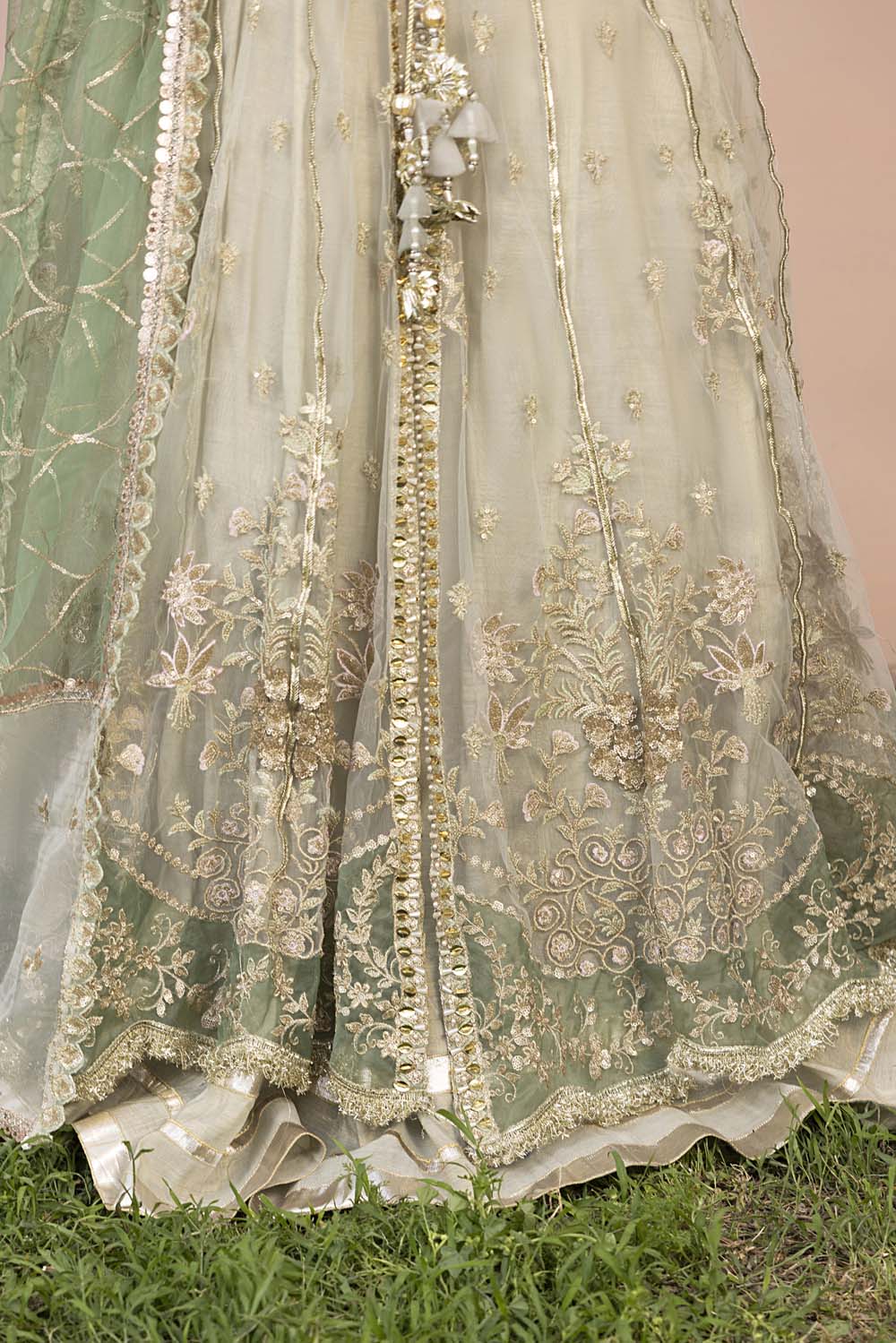 ZR-2406 | PISTA Zahra Rubab