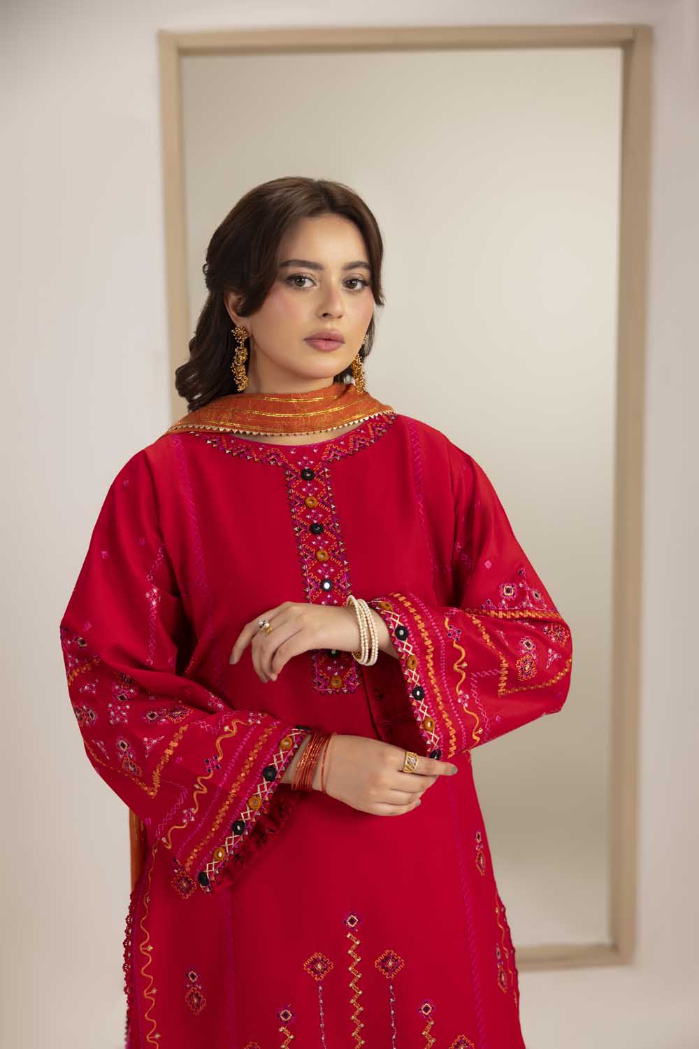 ZR-2631 | RED Zahra Rubab