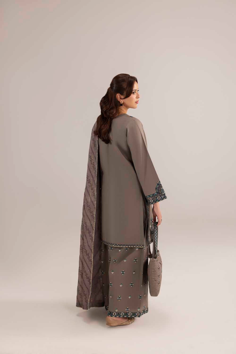 ZR-2633 | GRAY Zahra Rubab