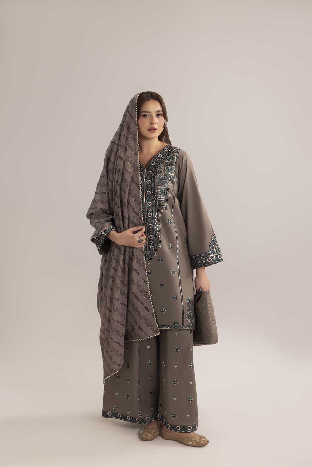 ZR-2633 | GRAY Zahra Rubab