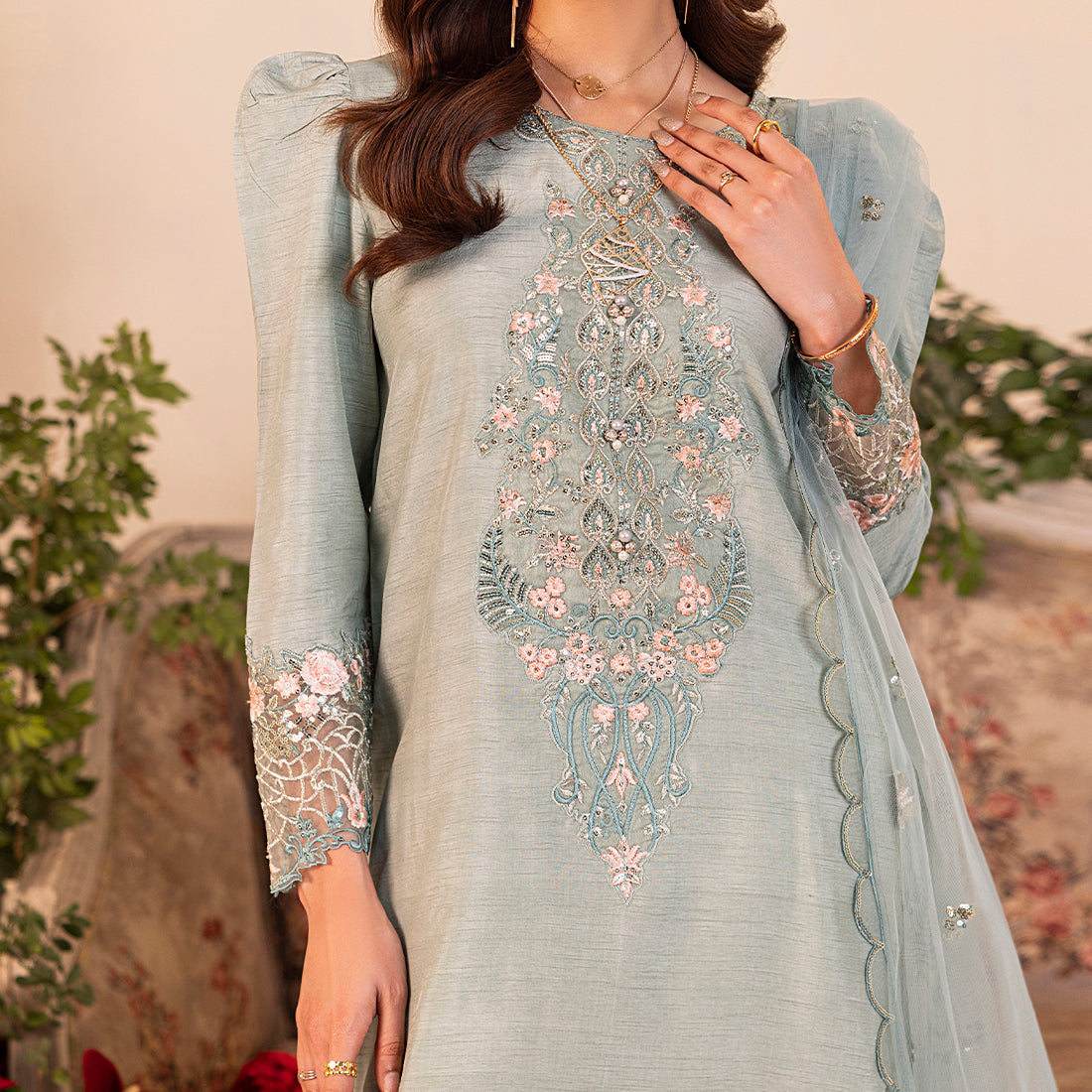 ZR-2530 | SAPPHIRE Zahra Rubab