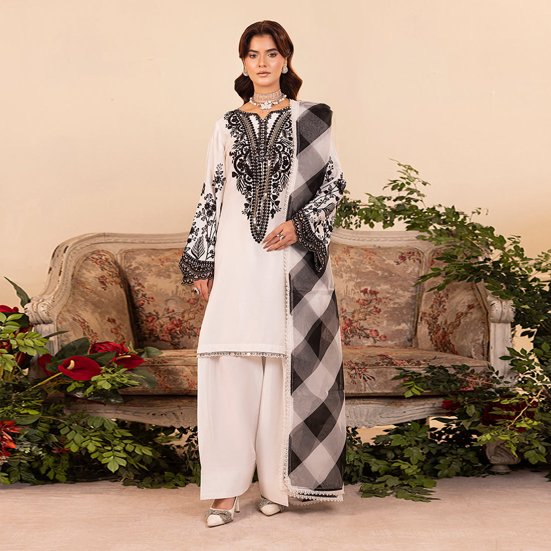 ZR-2526 | PEARL Zahra Rubab
