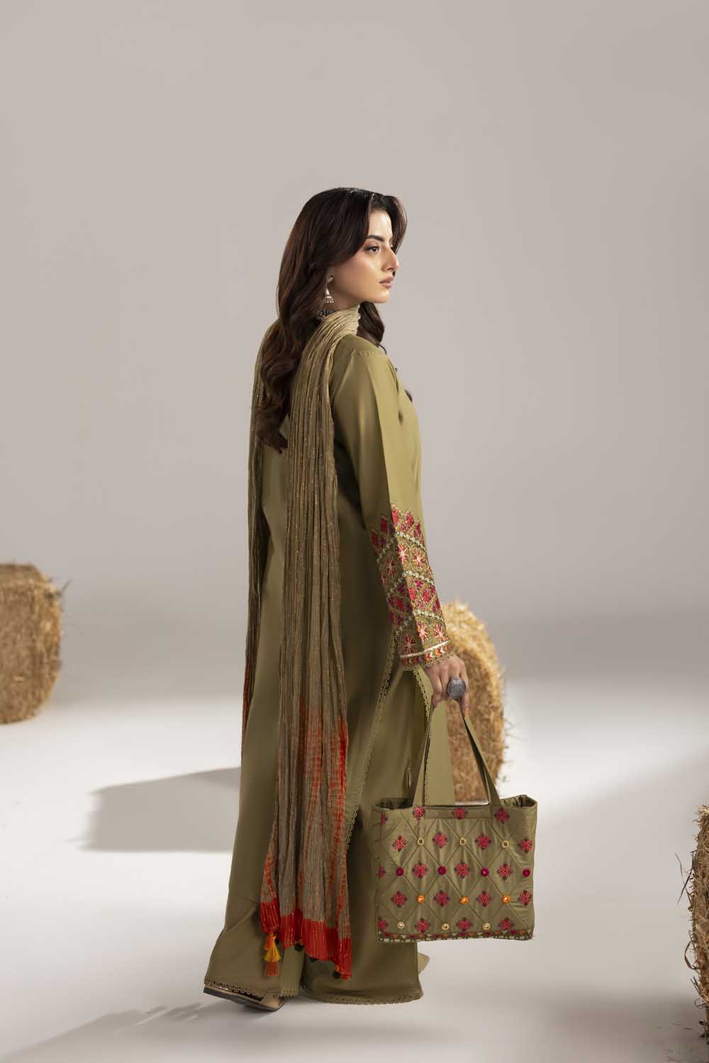 ZR-2616 | OLIVE Zahra Rubab