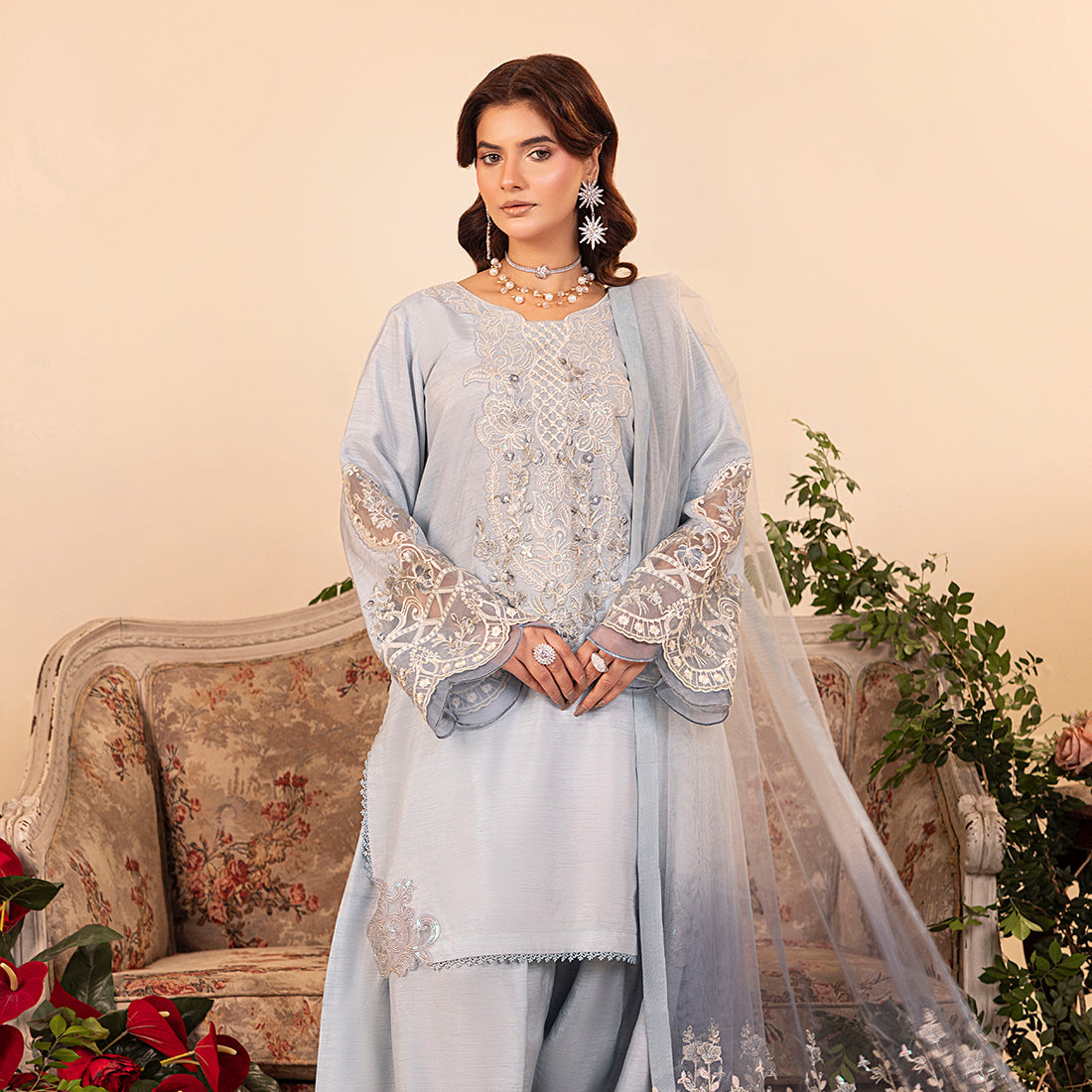 ZR-2529 | FROST Zahra Rubab
