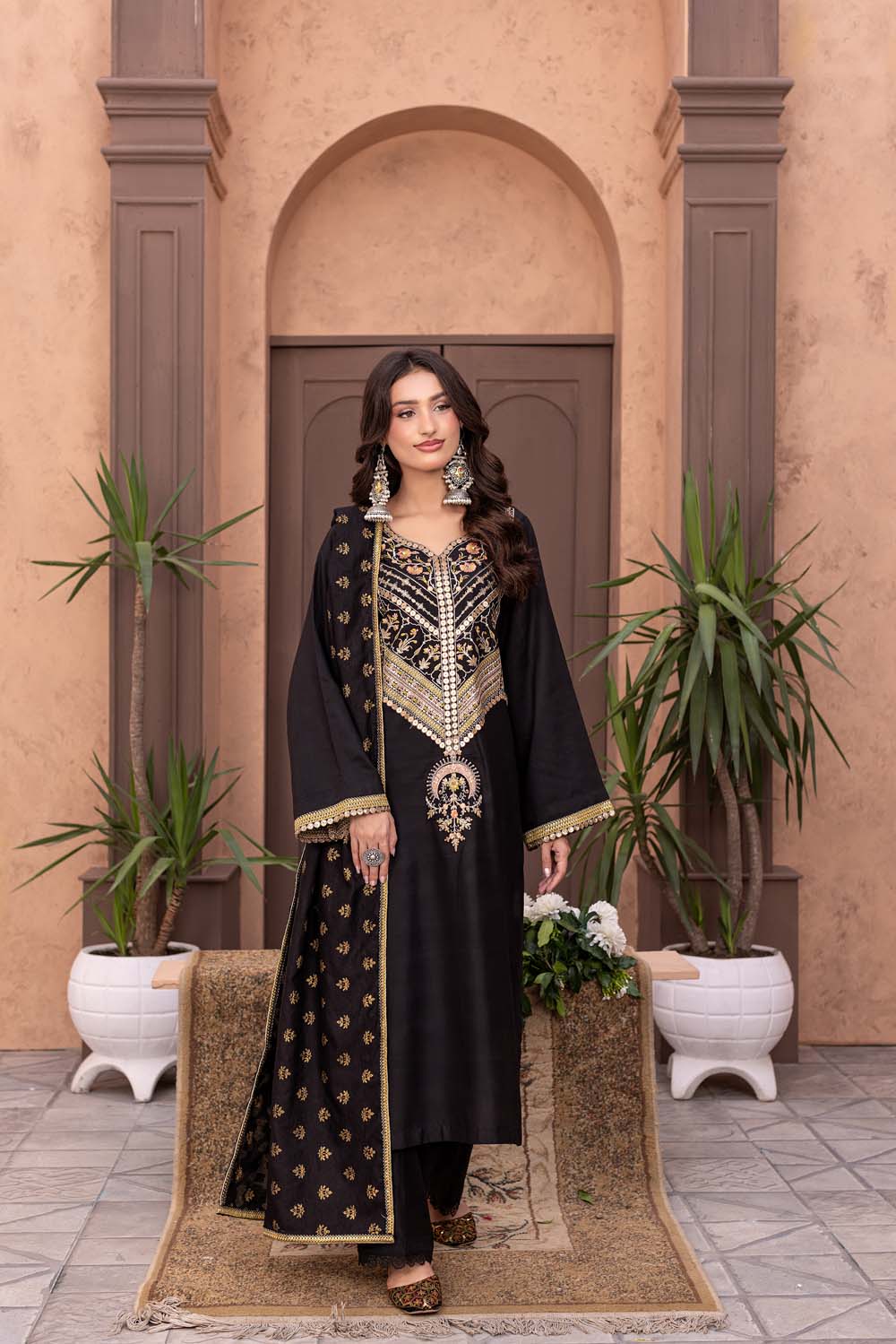 ZR-2581 | BLACK Zahra Rubab
