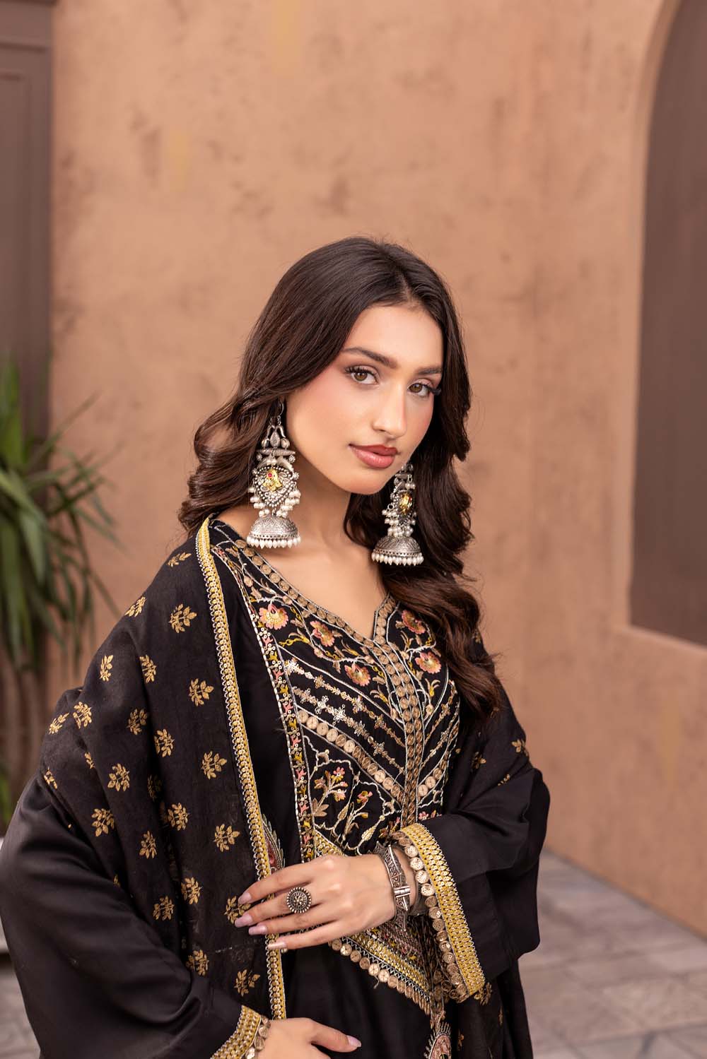 ZR-2581 | BLACK Zahra Rubab