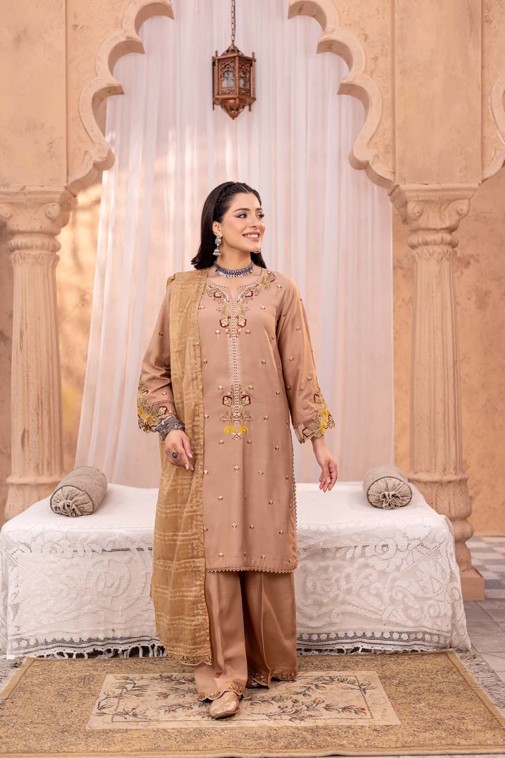 ZR-2583 | BEIGE Zahra Rubab