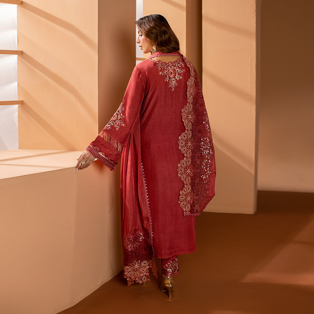 ZR-2506 | Crimson Zahra Rubab