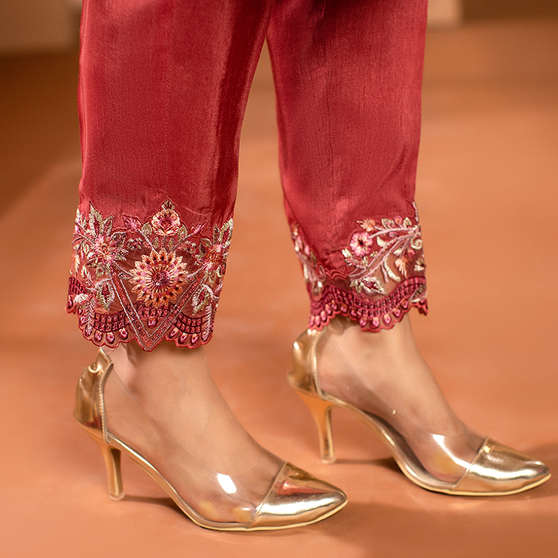 ZR-2506 | Crimson Zahra Rubab