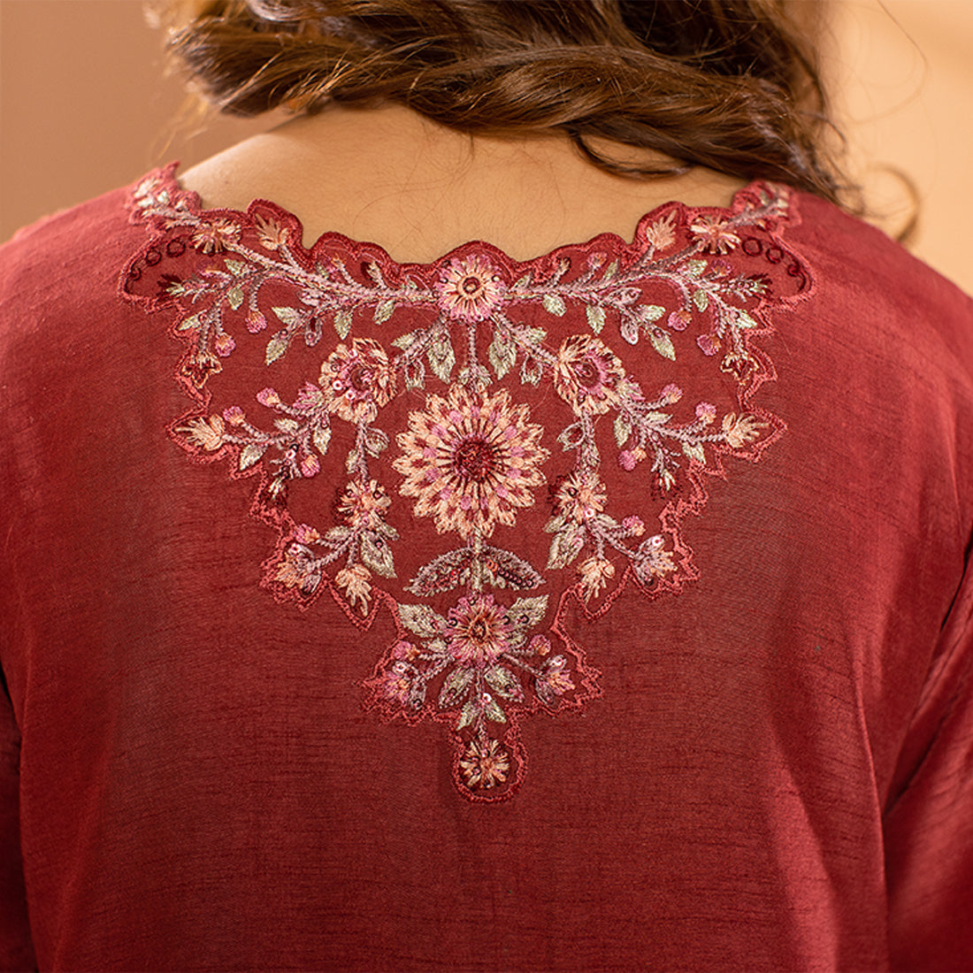 ZR-2506 | Crimson Zahra Rubab