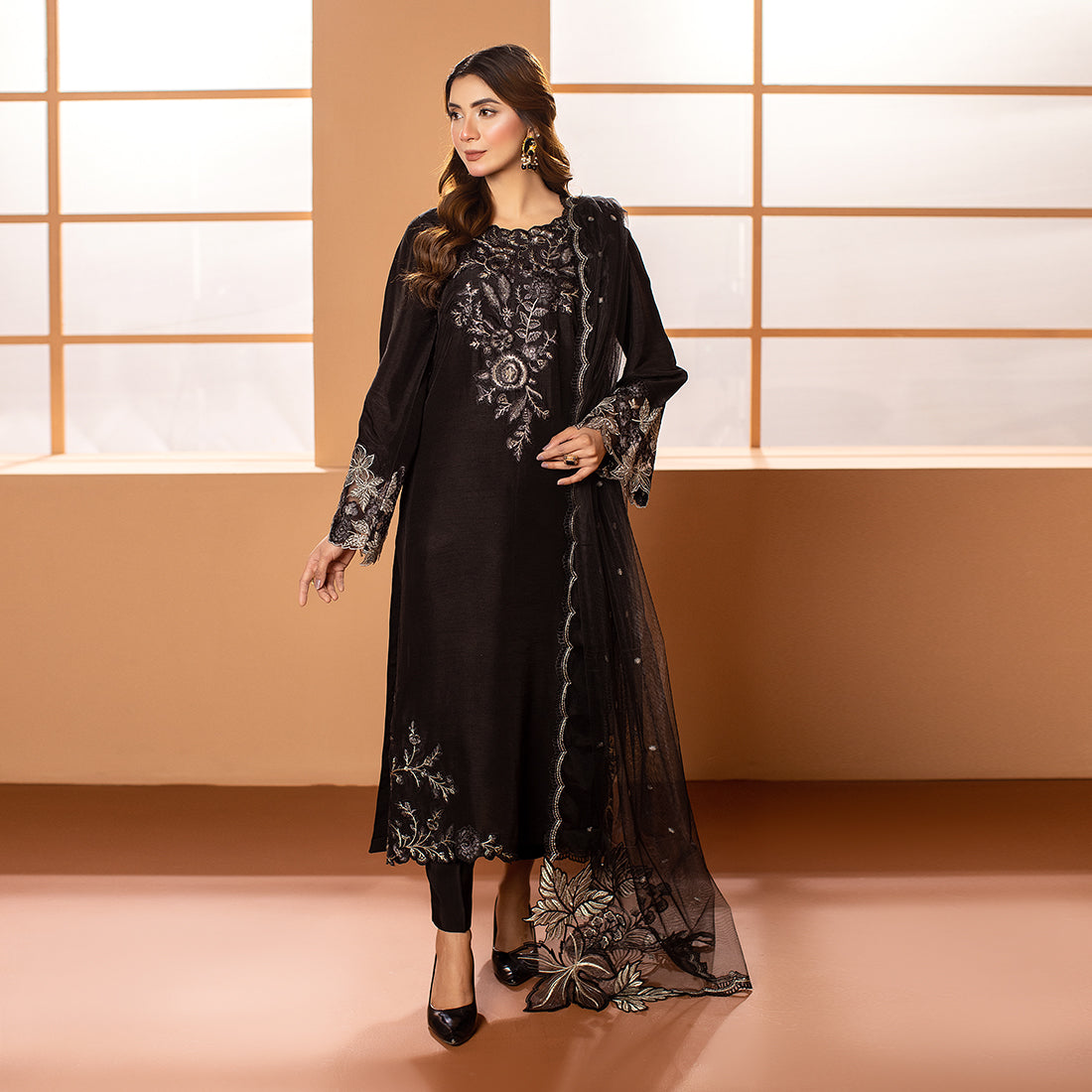 ZR-2504 | Black Zahra Rubab