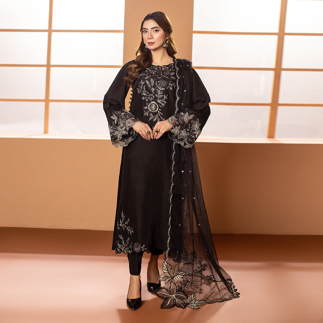 ZR-2504 | Black Zahra Rubab