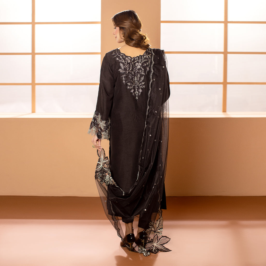 ZR-2504 | Black Zahra Rubab
