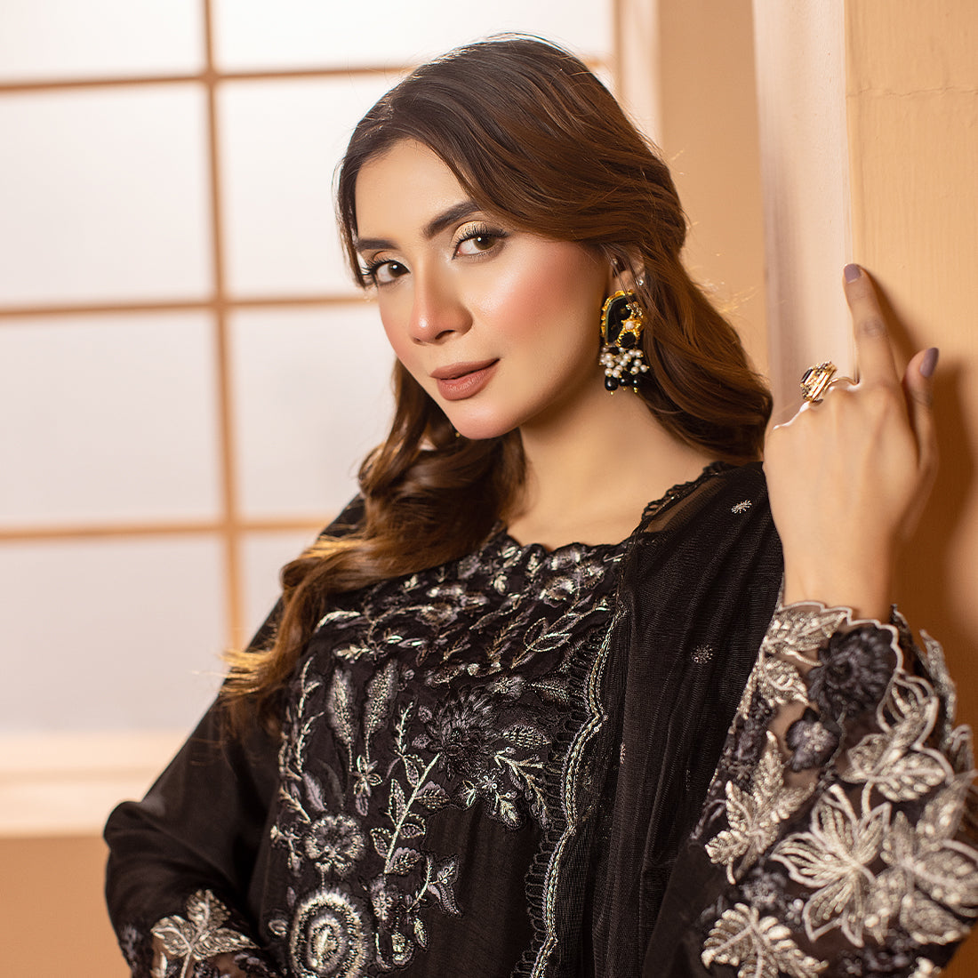 ZR-2504 | Black Zahra Rubab