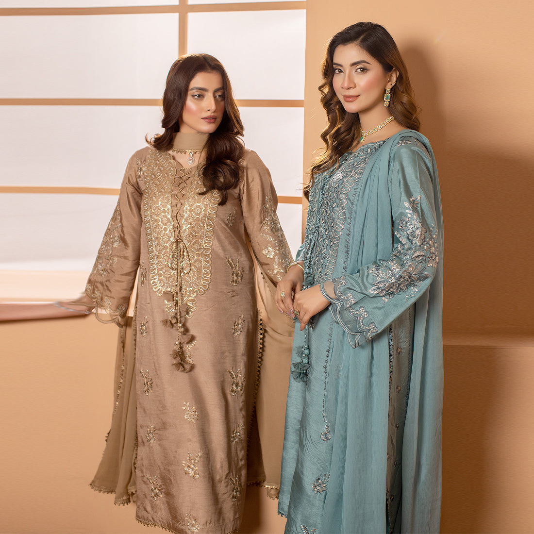 ZR-2508 | Beige Zahra Rubab
